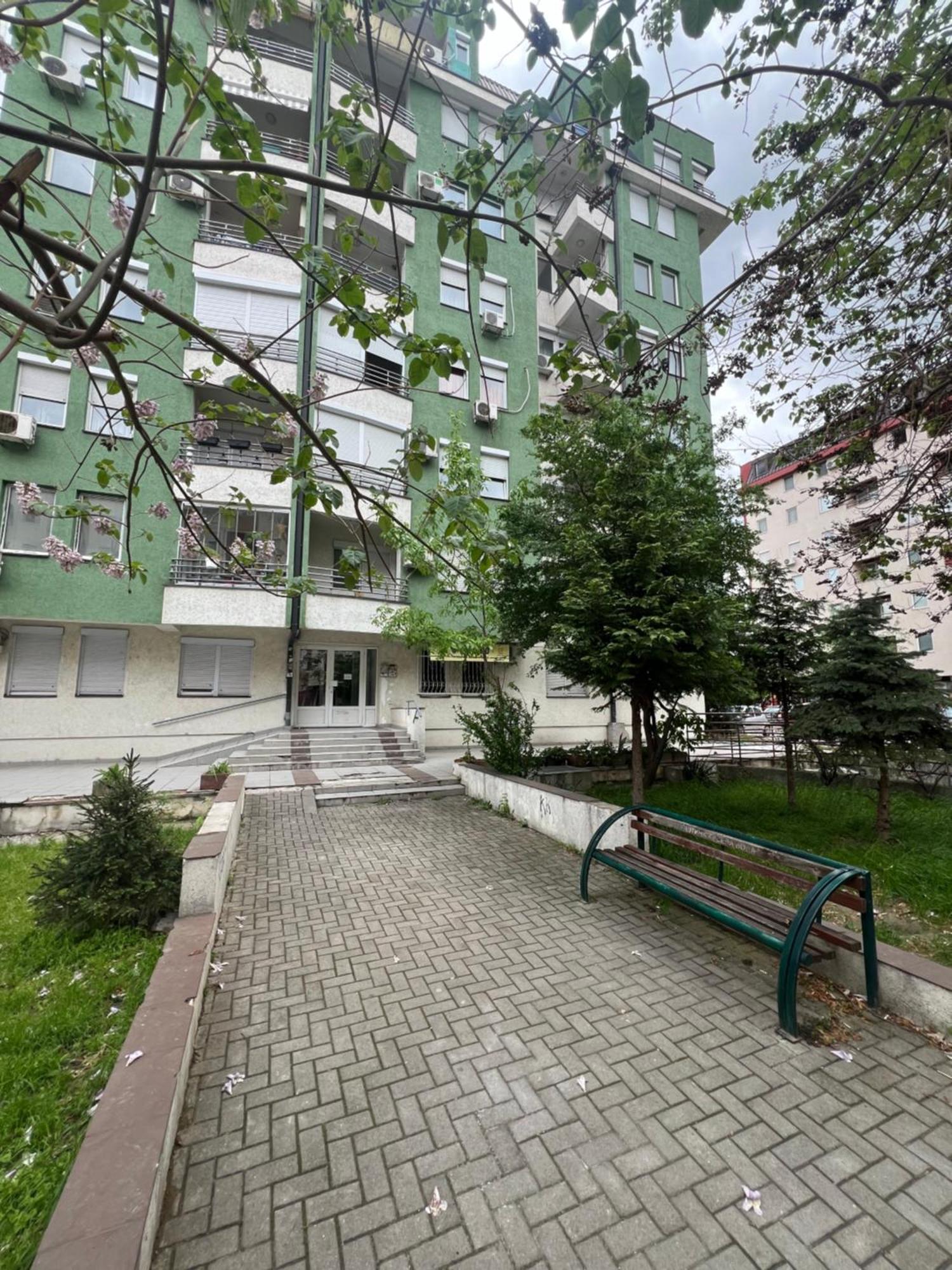 Karas Apartments スコピエ エクステリア 写真